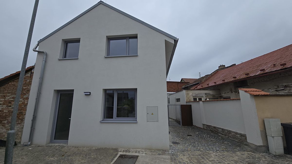 Prodej rodinného domu 90 m², pozemek 106 m²